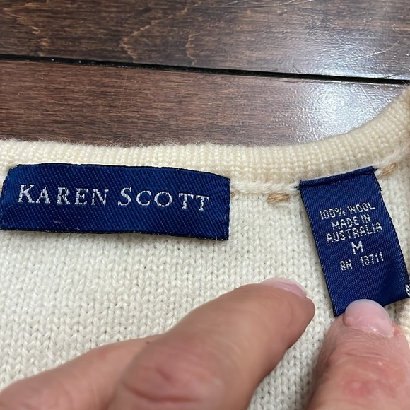 Karen Scott 100% wool cardigan sweater Cream Gold tone buttons Size M Classy - Picture 5 of 11